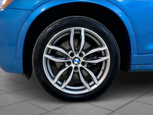 Used 2017 BMW X4 M40i image 11