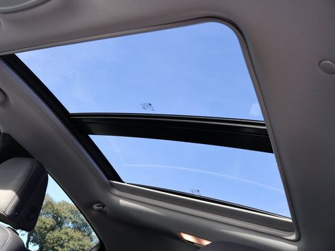 Used 2023 Chevrolet Malibu LT image 23