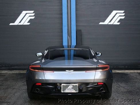 Used 2019 Aston Martin DB11 Coupe RWD image 7