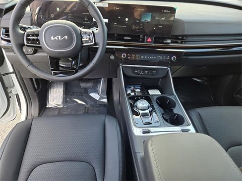 New 2026 Kia Carnival SX Prestige image 25