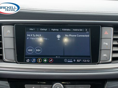 Used 2024 Buick Enclave Essence w/ Technology Package FWD image 24