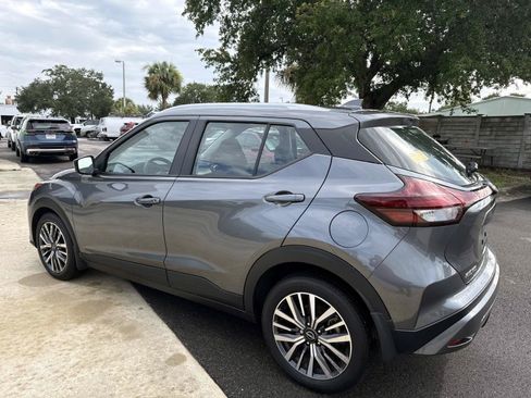 Used 2024 Nissan Kicks SV FWD image 4
