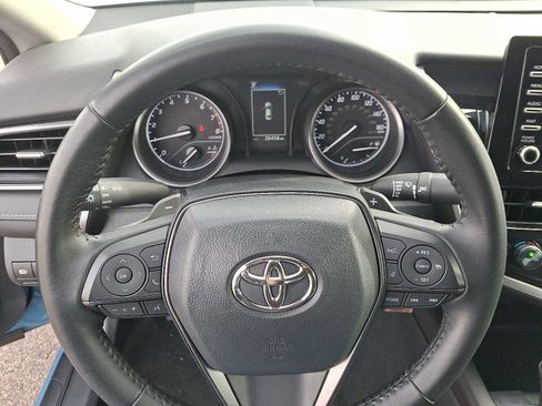 Used 2024 Toyota Camry SE image 19
