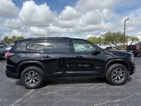Used 2024 GMC Acadia AT4 w/ Luxury Package AWD/4WD image 7