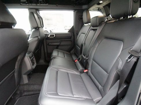 New 2025 Ford Bronco Outer Banks w/ Sasquatch Package image 31