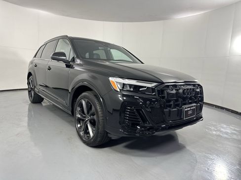 Used 2025 Audi Q7 3.0T Premium Plus w/ Premium Plus Package AWD/4WD image 3