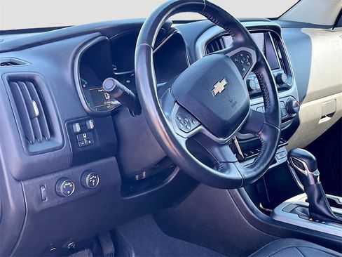 Used 2022 Chevrolet Colorado ZR2 w/ ZR2 Dusk Special Edition image 9