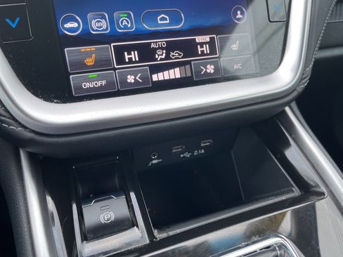 Used 2020 Subaru Outback Premium image 18
