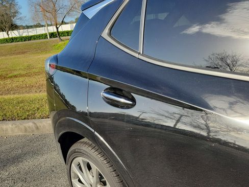 Used 2025 Buick Encore GX Avenir w/ Avenir Technology Package image 16