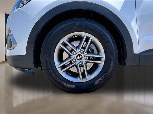 Used 2018 Hyundai Santa Fe Sport FWD image 23
