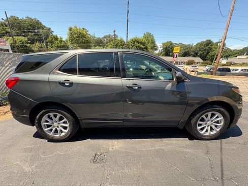 Used 2019 Chevrolet Equinox LS image 7