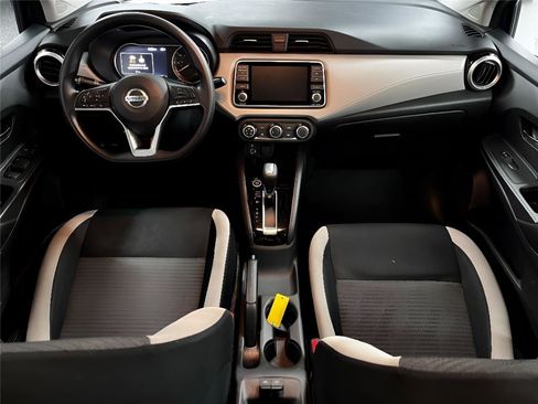 Used 2021 Nissan Versa SV image 18