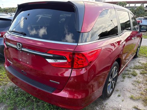 Used 2024 Honda Odyssey Touring image 9
