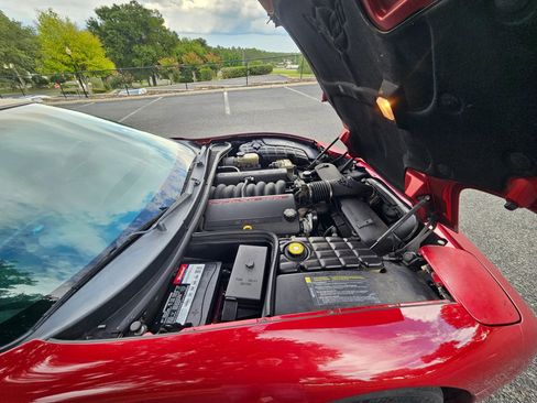 Used 2000 Chevrolet Corvette Convertible w/ Memory Pkg RWD image 10
