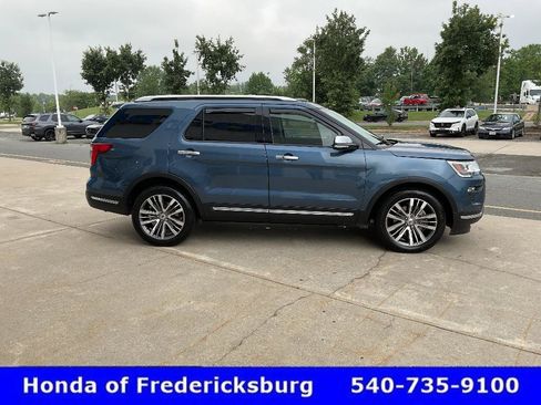 Used 2019 Ford Explorer Platinum AWD/4WD image 6