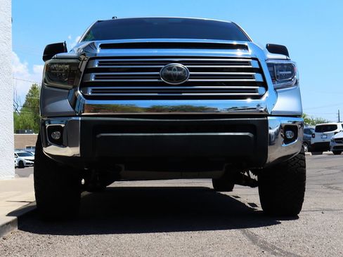 Used 2018 Toyota Tundra Limited w/ Limited Premium Package AWD/4WD image 17