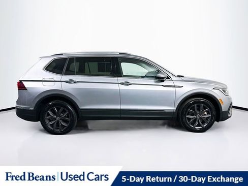 Used 2022 Volkswagen Tiguan SE image 8