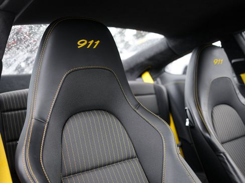 Used 2018 Porsche 911 Carrera T RWD image 34
