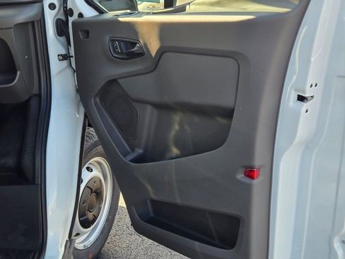 New 2026 Ford Transit 250 148 Medium Roof RWD image 4