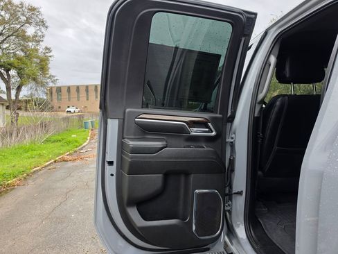 Used 2024 GMC Sierra 2500 SLE w/ SLE Value Package; image 33