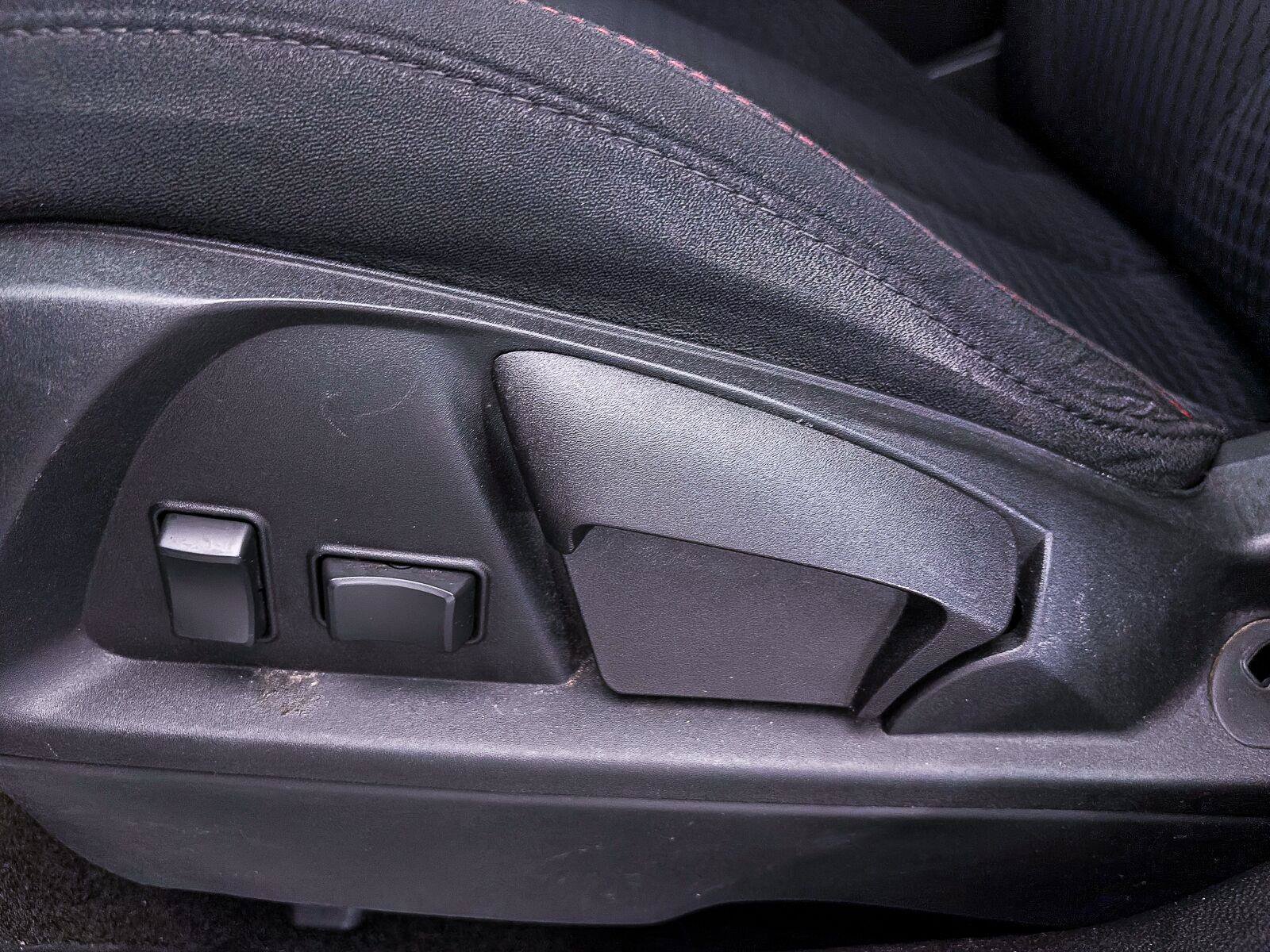 Used 2011 GMC Terrain SLE FWD image 15