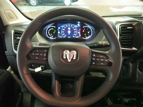 New 2024 RAM ProMaster 2500 w/ Quick Order Package 22G SLT image 13