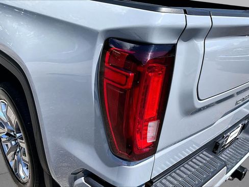 Used 2025 GMC Sierra 1500 Denali AWD/4WD image 28