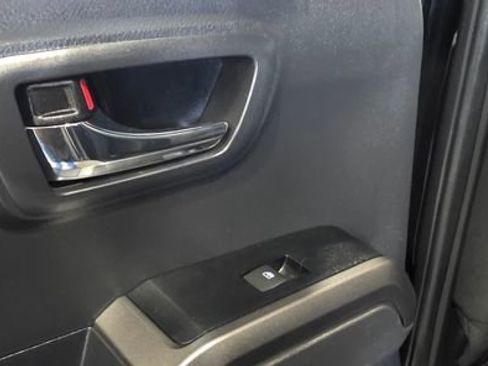 Used 2023 Toyota Tacoma TRD Off-Road image 25