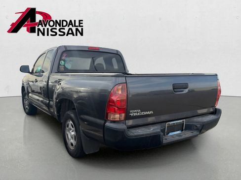 Used 2015 Toyota Tacoma 2WD Access Cab image 2