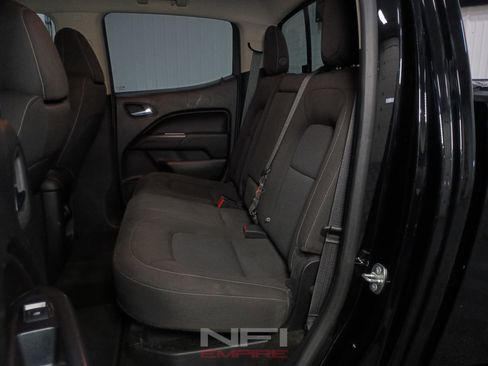 Used 2017 Chevrolet Colorado LT w/ LT Convenience Package AWD/4WD image 34