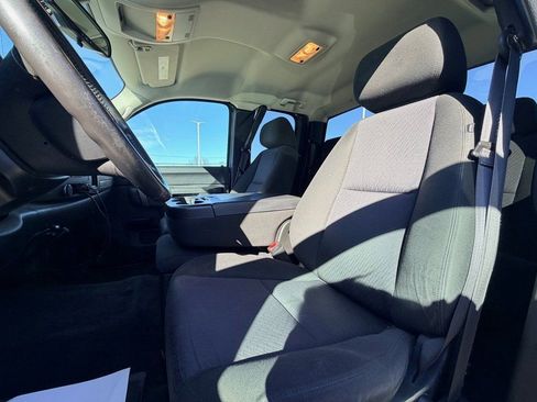 Used 2011 Chevrolet Silverado 1500 LT w/ All-Star Edition AWD/4WD image 9