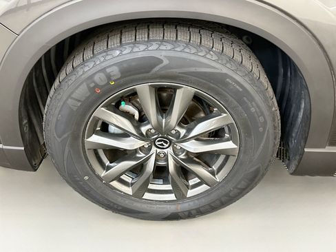 Used 2023 MAZDA CX-9 Touring image 11