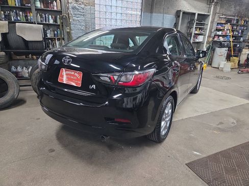 Used 2018 Toyota Yaris iA FWD image 3