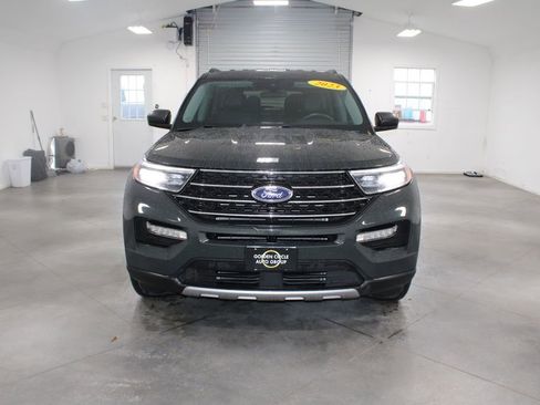 Used 2023 Ford Explorer XLT w/ Equipment Group 202A image 21