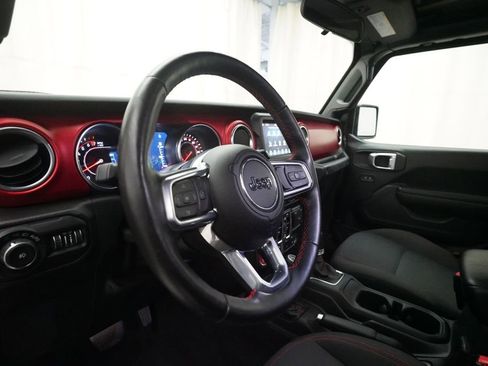 Used 2021 Jeep Wrangler Unlimited Rubicon w/ Cold Weather Group image 8