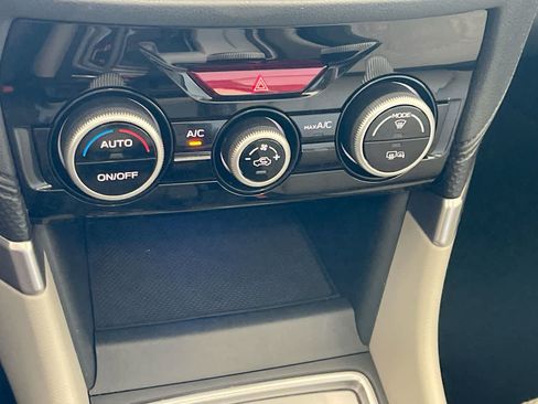 Used 2022 Subaru Forester Premium AWD/4WD image 19