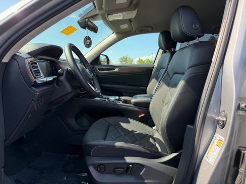 Used 2026 Volkswagen Atlas SE AWD/4WD image 25
