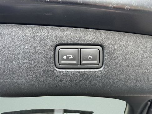 New 2026 Genesis GV70 2.5T Advanced image 17