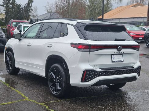 New 2026 Volkswagen Tiguan SE R-Line AWD/4WD image 3
