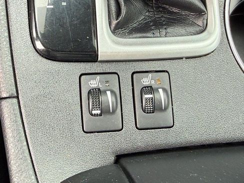 Used 2019 Toyota Highlander XLE AWD/4WD image 28