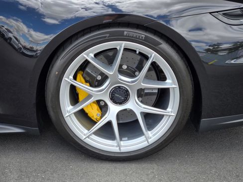 Certified 2026 Porsche 911 GT3 RWD image 11