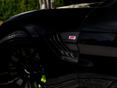Used 2023 Aston Martin V8 Vantage Coupe image 39