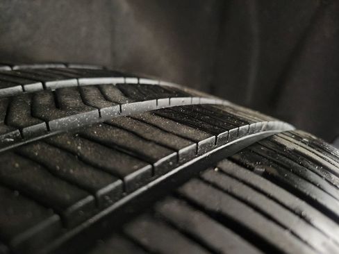 Used 2019 Jeep Grand Cherokee Limited image 12