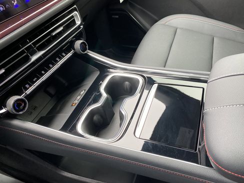 New 2026 Chevrolet Traverse Z71 image 30