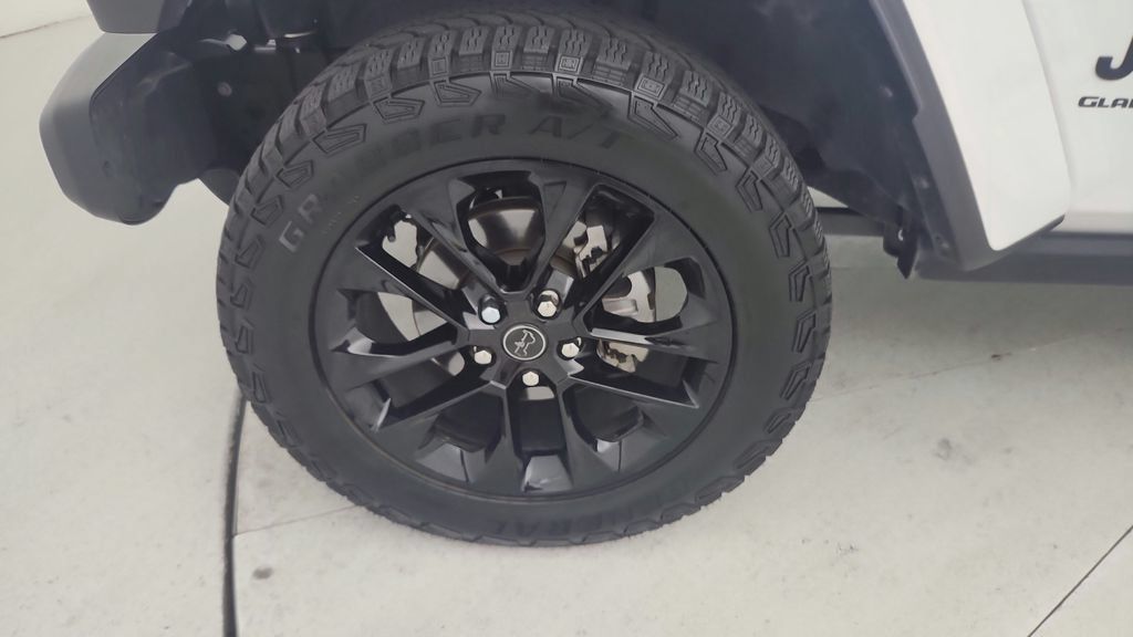 Used 2025 Jeep Gladiator Sport AWD/4WD image 48