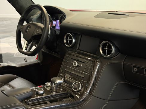 Used 2011 Mercedes-Benz SLS AMG Coupe image 15
