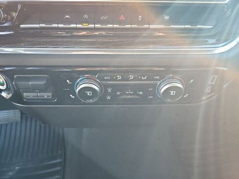 Used 2023 GMC Sierra 1500 Elevation image 39