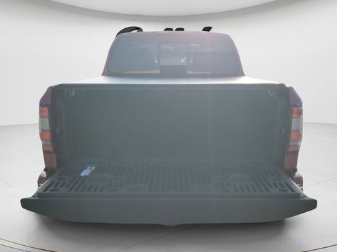 Used 2024 Nissan Frontier SV w/ SV Convenience Package RWD image 9