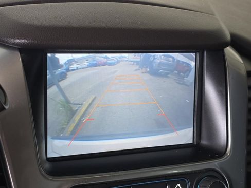 Used 2015 Chevrolet Tahoe LT RWD image 19