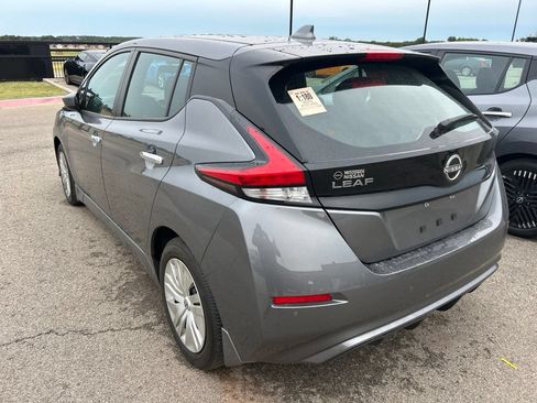 Used 2025 Nissan Leaf S FWD image 2